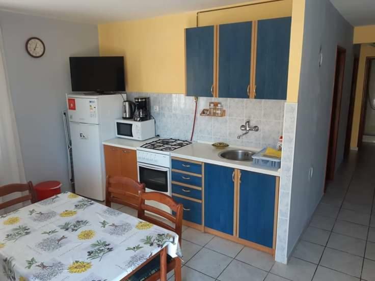 Apartmani Katica Vir Exterior photo