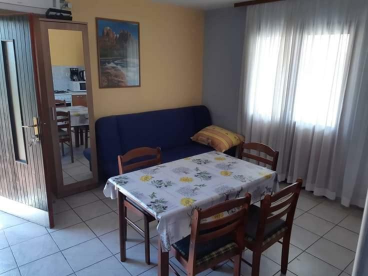Apartmani Katica Vir Exterior photo