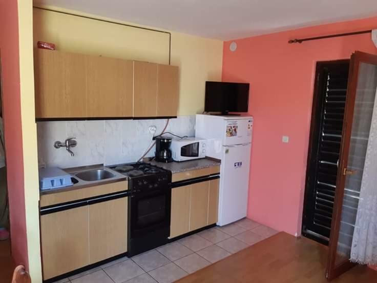 Apartmani Katica Vir Exterior photo